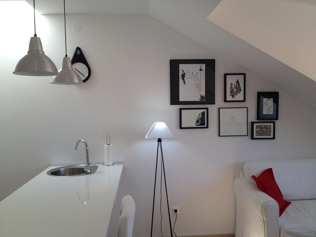 Attic Apartments سبليت الغرفة الصورة
